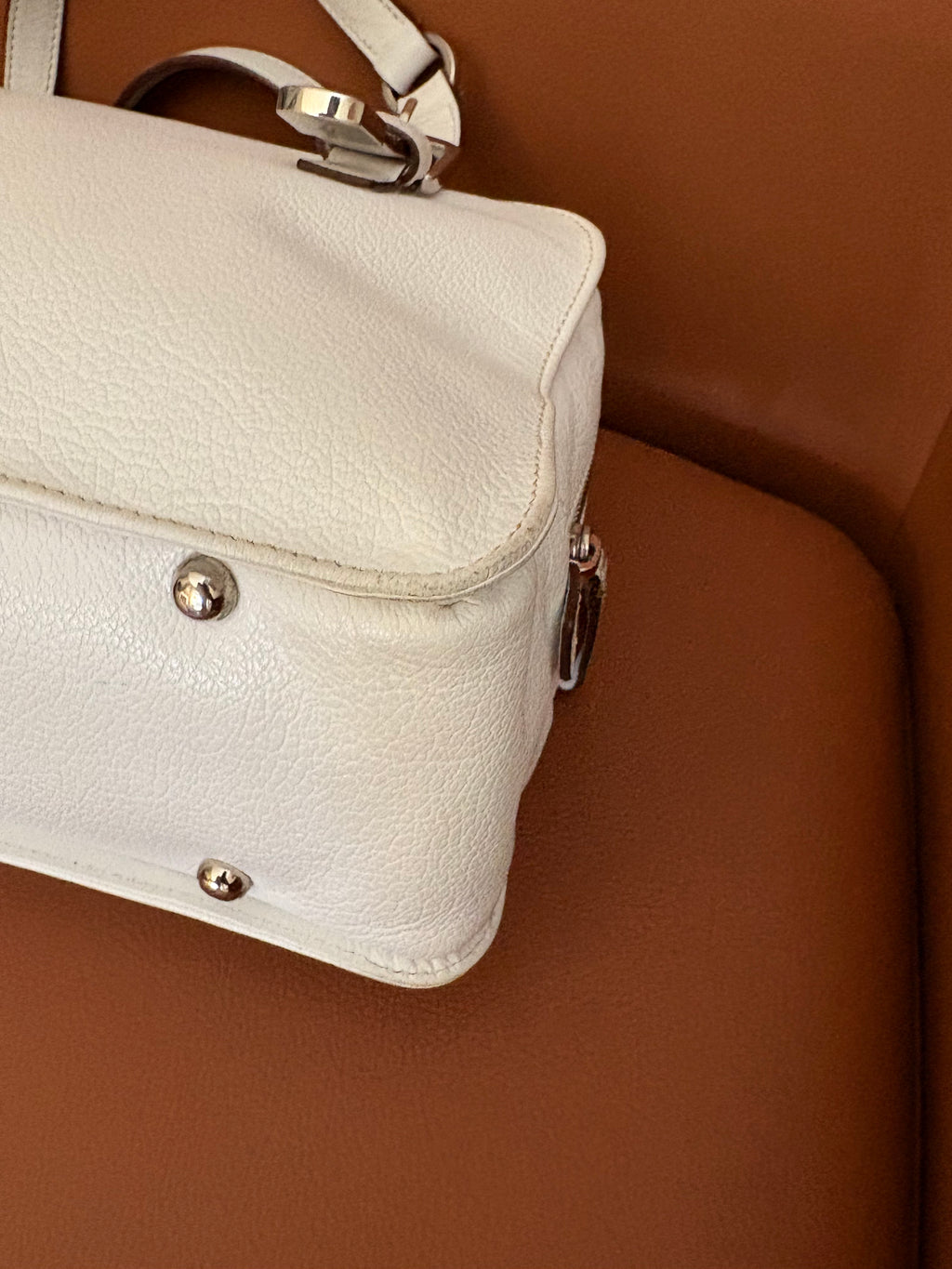 LOEWE Amazona 30