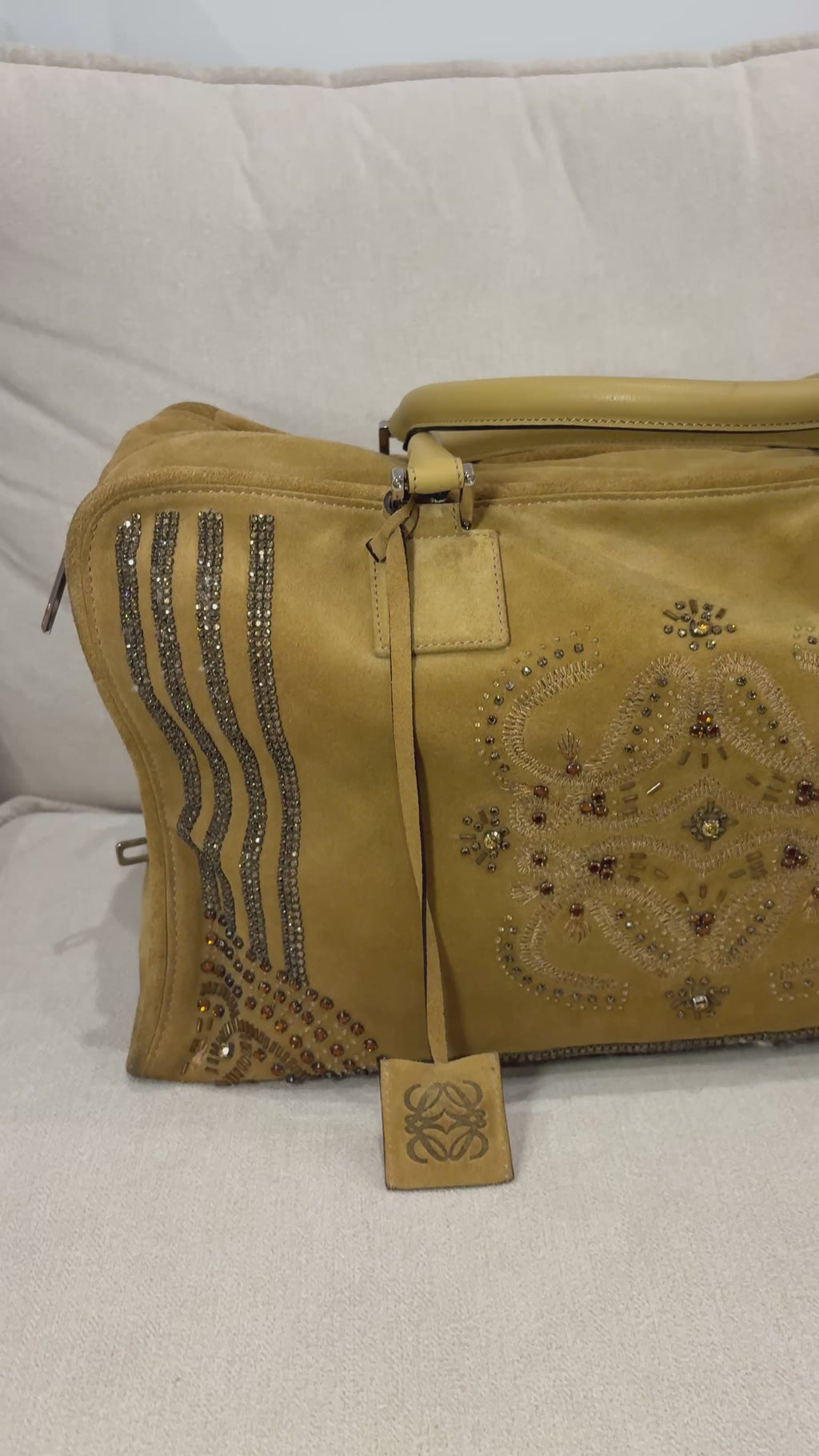 LOEWE Amazona 44